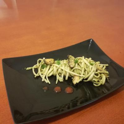 Mussels, liguini, pesto, fennel.jpg