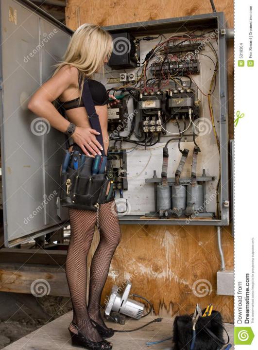 sexy-electrician-woman-5318304.jpg