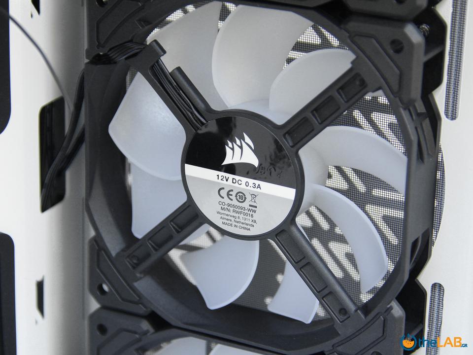 Corsair_Graphite_iCUE_220T_white_rgb_atx_computer_case_mid_tower_gaming_filter_fans_exterior_interior_design_review_image008.jpg
