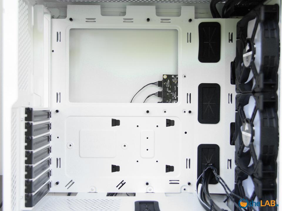 Corsair_Graphite_iCUE_220T_white_rgb_atx_computer_case_mid_tower_gaming_filter_fans_exterior_interior_design_review_image012.jpg
