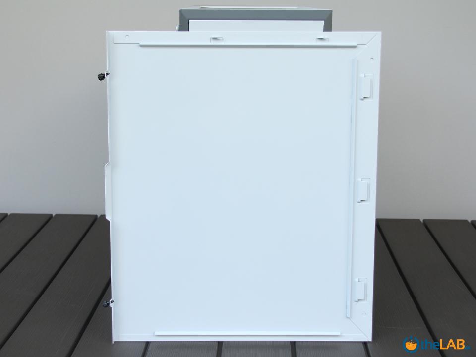 Corsair_Graphite_iCUE_220T_white_rgb_atx_computer_case_mid_tower_gaming_filter_fans_exterior_interior_design_review_image026.jpg