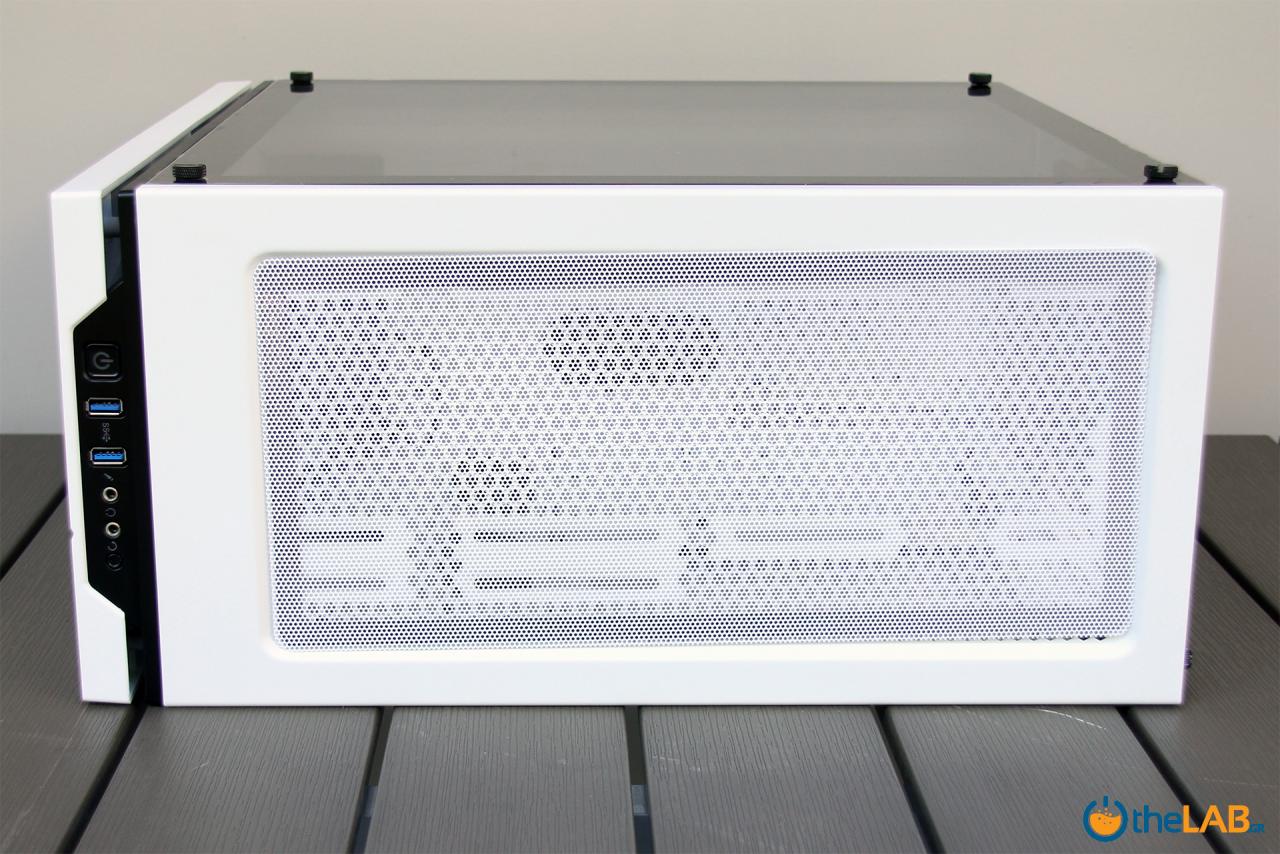 Corsair_Carbide_SPEC-06_RGB_Tempered_Glass_Case_review_package_exterior_image022.jpg