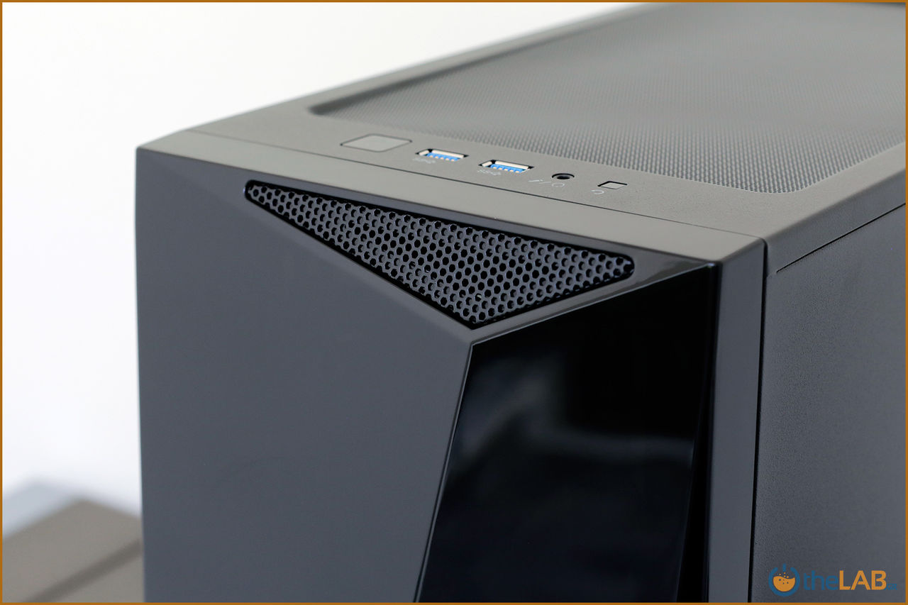 corsair_carbide_spec_delta_rgb_gaming_case_review_packaging_exterior_interior_design_image151.jpg