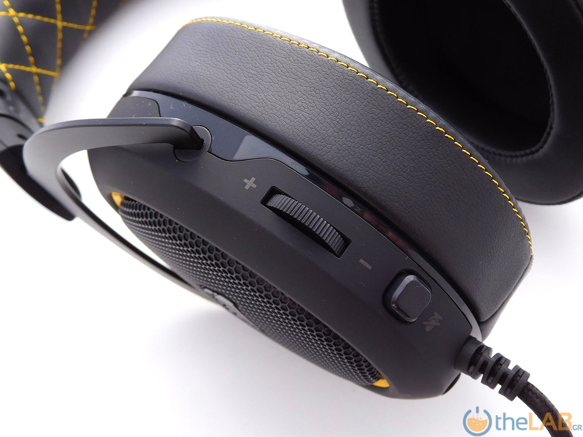 Corsair_HS60_Pro_Surround_Gaming_Headset_Review_DSCN8320.jpg