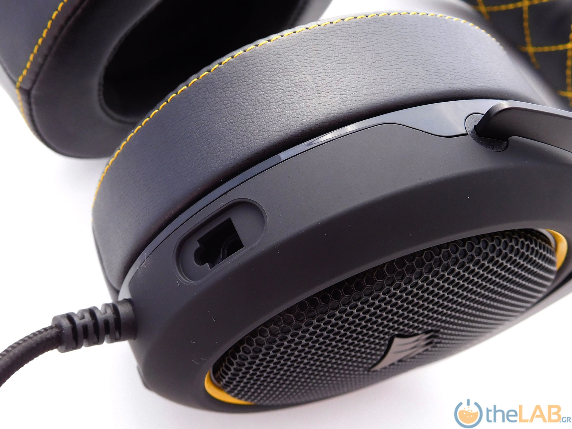 Corsair_HS60_Pro_Surround_Gaming_Headset_Review_DSCN8323.jpg