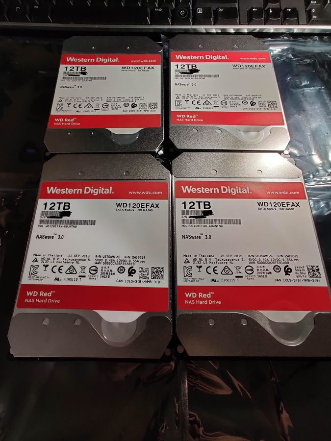 wd_12tb.thumb.jpg.5dee4f968f69e413ba1099e5936baa2f.jpg