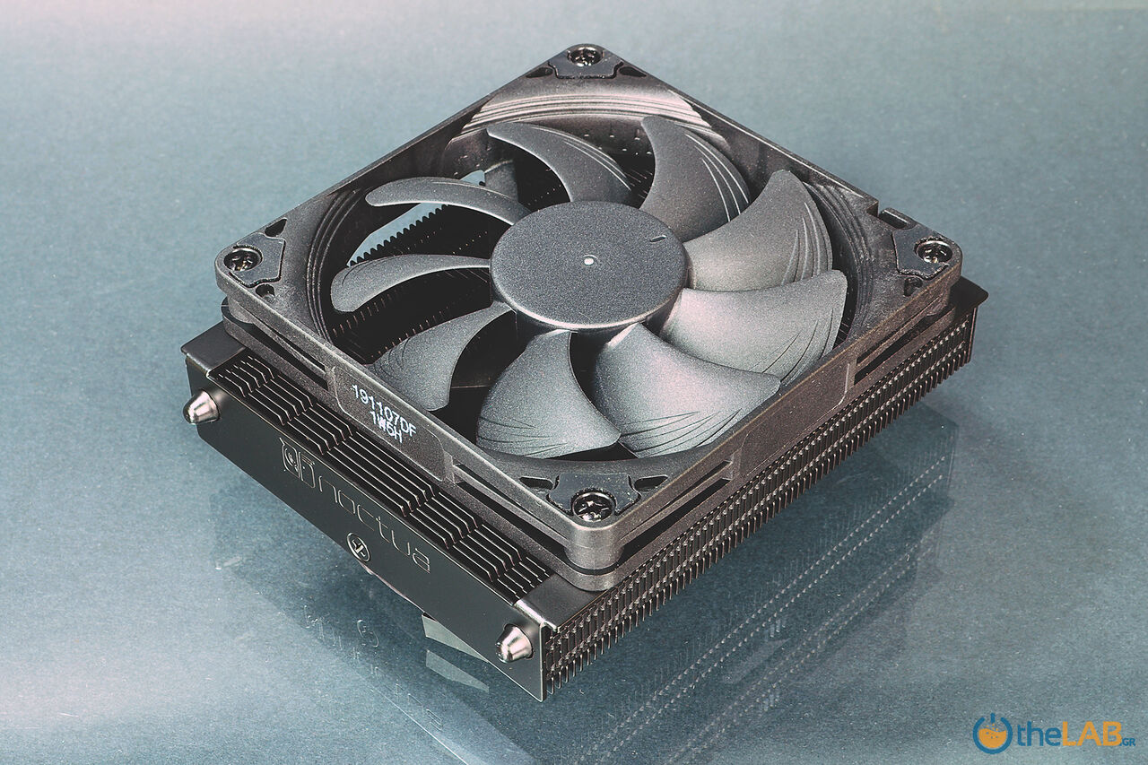 018_Noctua-NH-L9a-AM4-Chromax.Black_Cooler3[4-05_0103.jpg