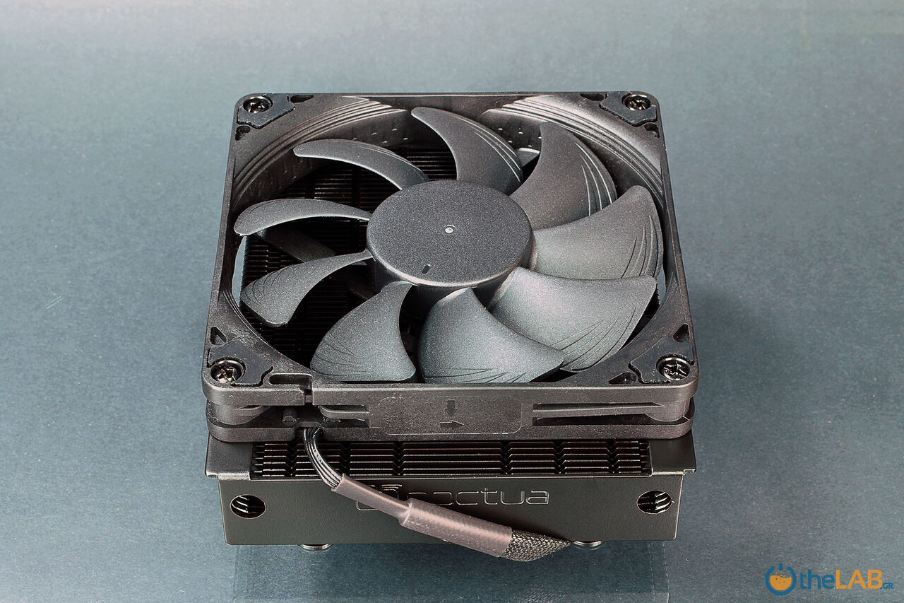015_Noctua-NH-L9a-AM4-Chromax.Black_Cooler3[4-02_0100.jpg