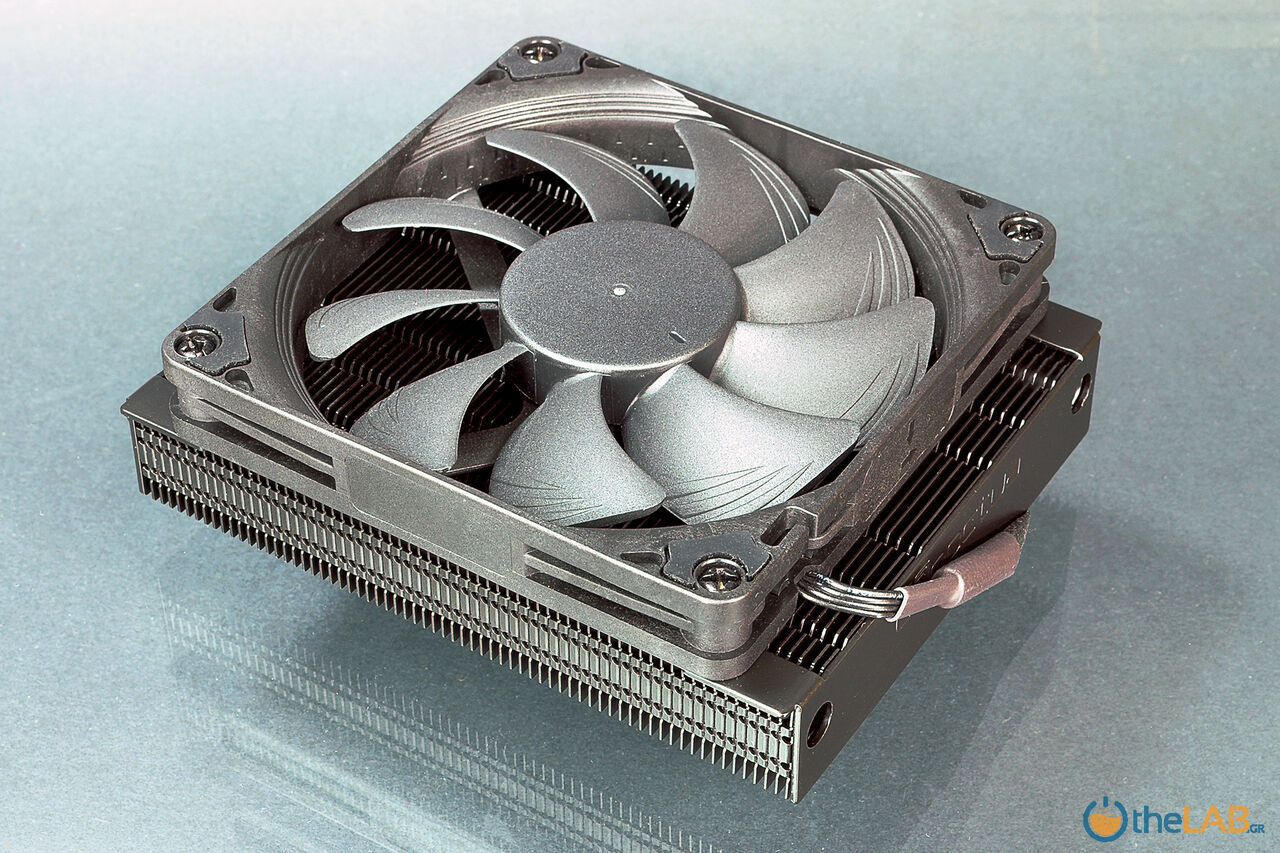 016_Noctua-NH-L9a-AM4-Chromax.Black_Cooler3[4-03_0101.jpg