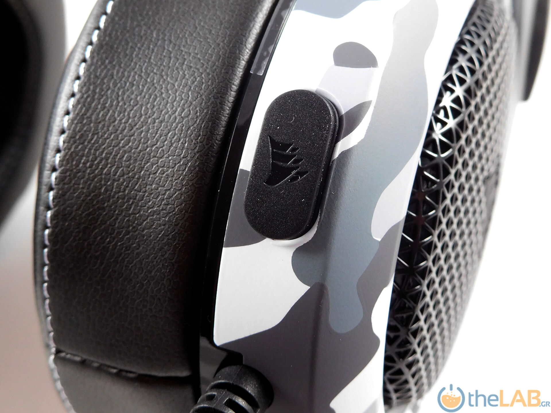 Corsair_HS60_Haptic_Gaming_Headset_Review_DSCN9083.jpg