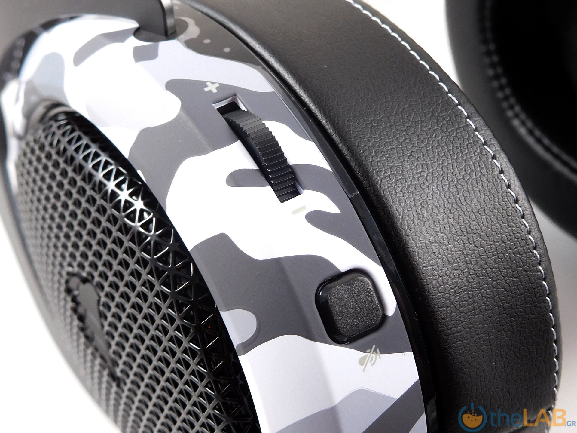 Corsair_HS60_Haptic_Gaming_Headset_Review_DSCN9084.jpg