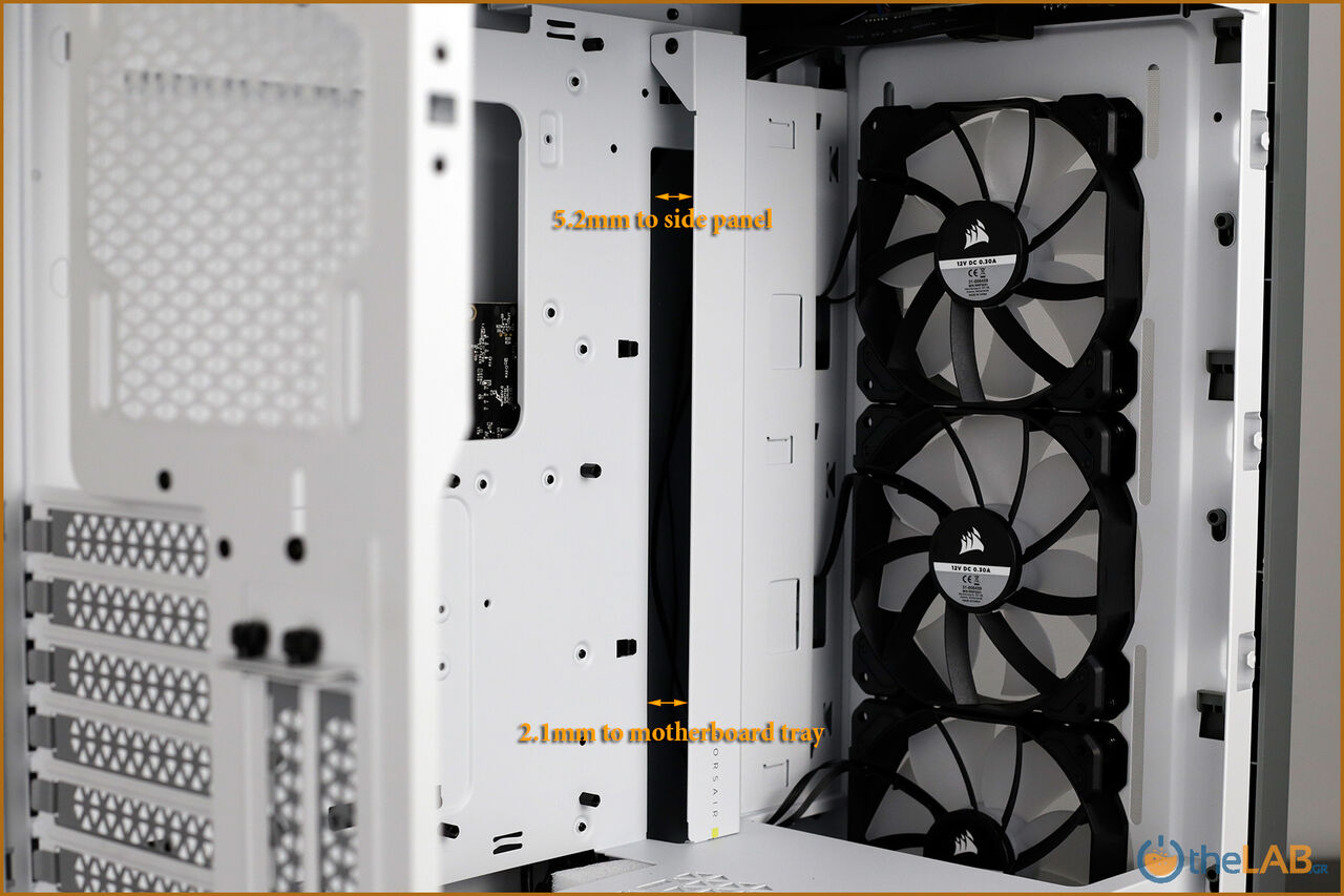 Corsair_icue_4000x_rgb_case_smart_exterior_interior_mid_tower_gaming_case_smart_review_image585.jpg