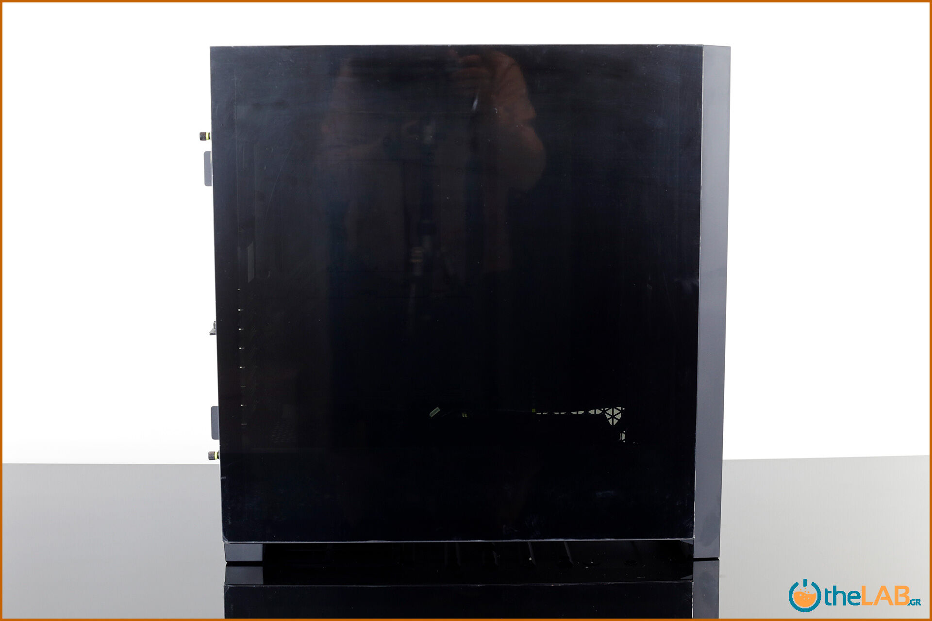 large.Corsair_icue_5000D__case_smart_exterior_interior_mid_tower_gaming_case_smart_review_image633.jpg