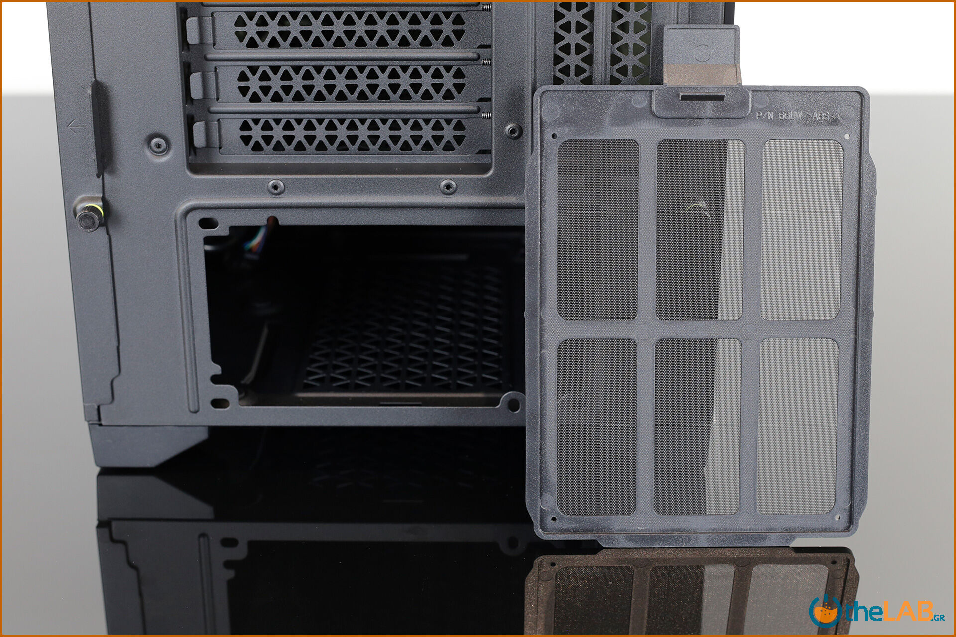 large.Corsair_icue_5000D__case_smart_exterior_interior_mid_tower_gaming_case_smart_review_image637.jpg