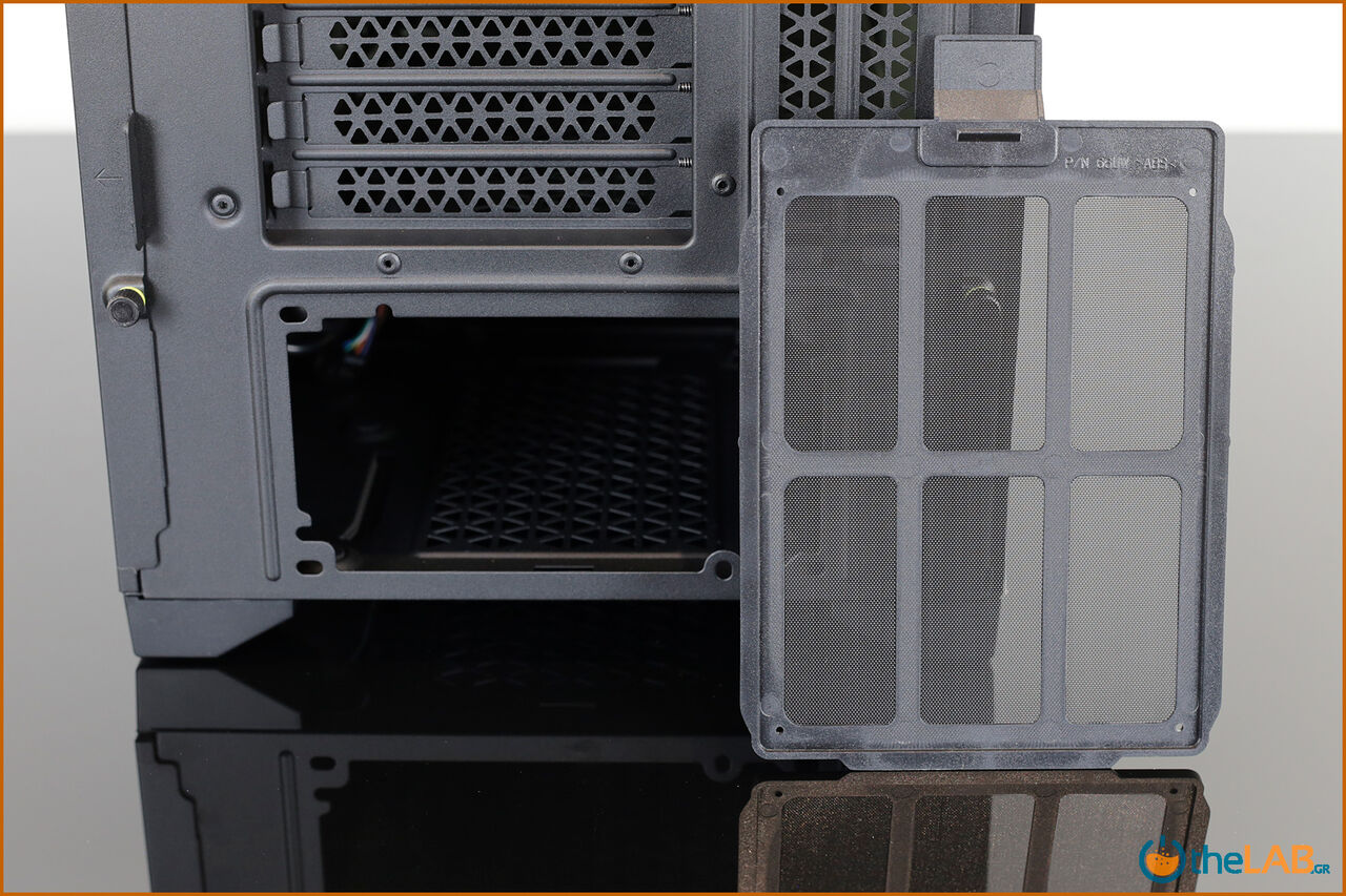 Corsair_icue_5000D__case_smart_exterior_interior_mid_tower_gaming_case_smart_review_image637.jpg