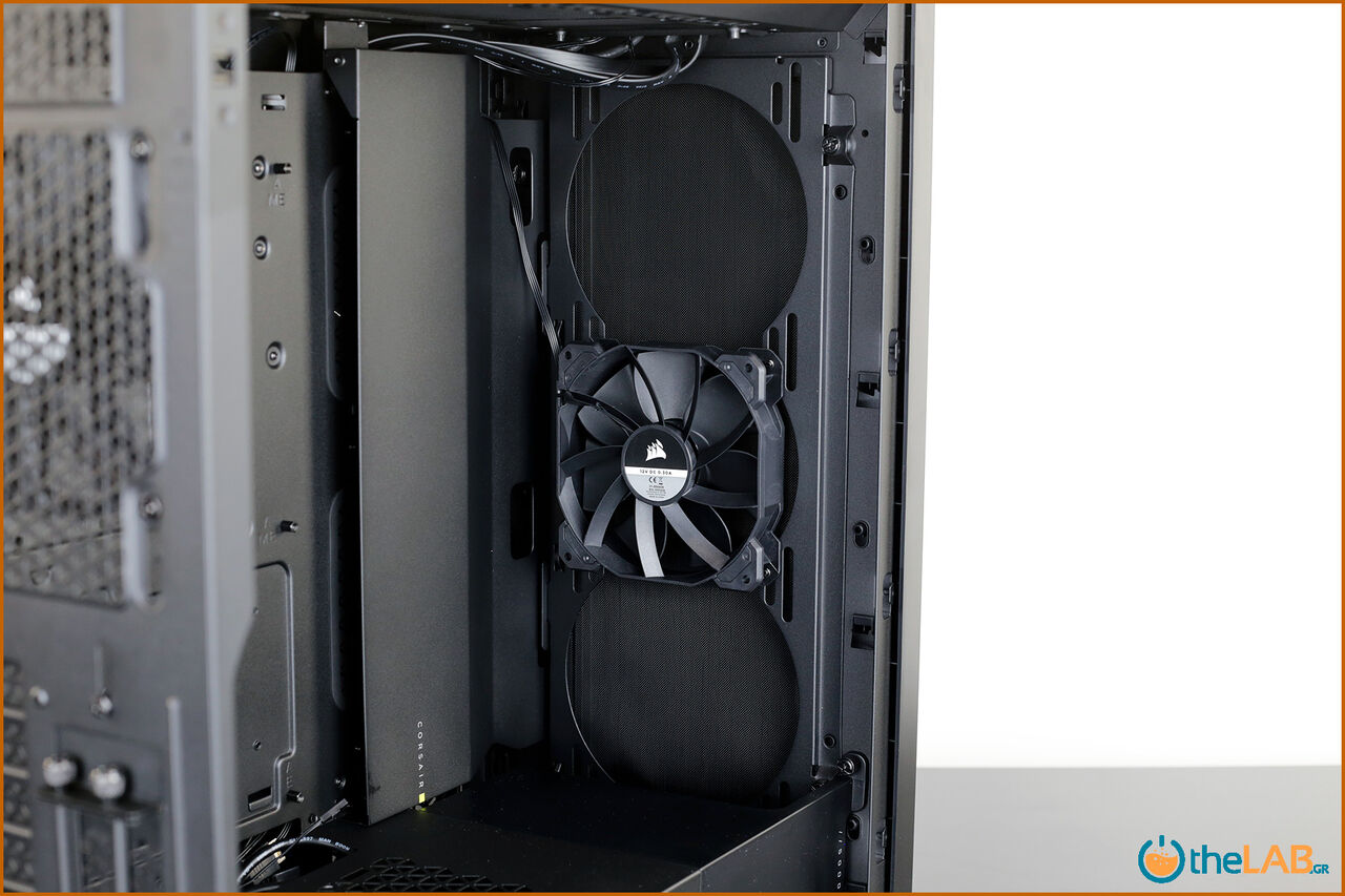 Corsair_icue_5000D__case_smart_exterior_interior_mid_tower_gaming_case_smart_review_image652.jpg