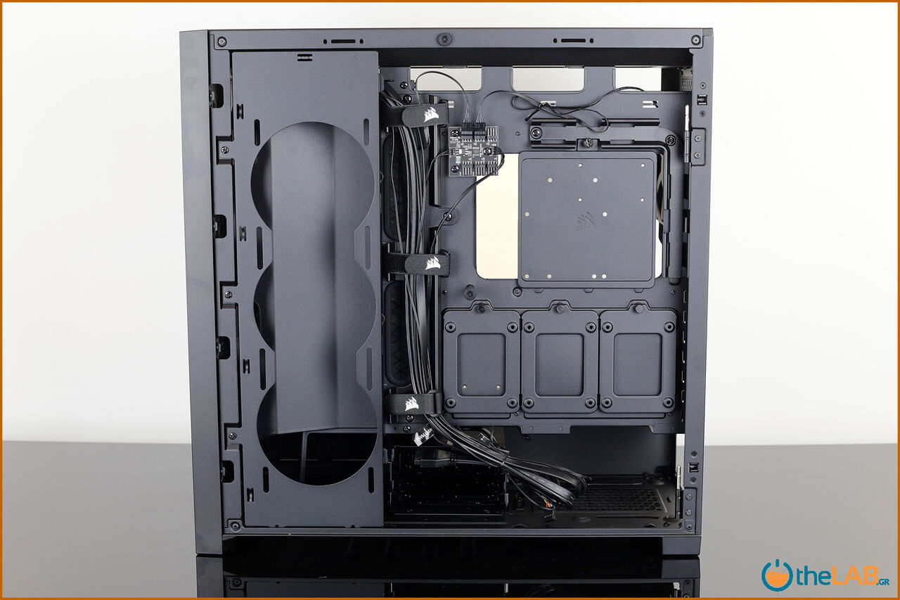 Corsair_icue_5000D__case_smart_exterior_interior_mid_tower_gaming_case_smart_review_image669.jpg