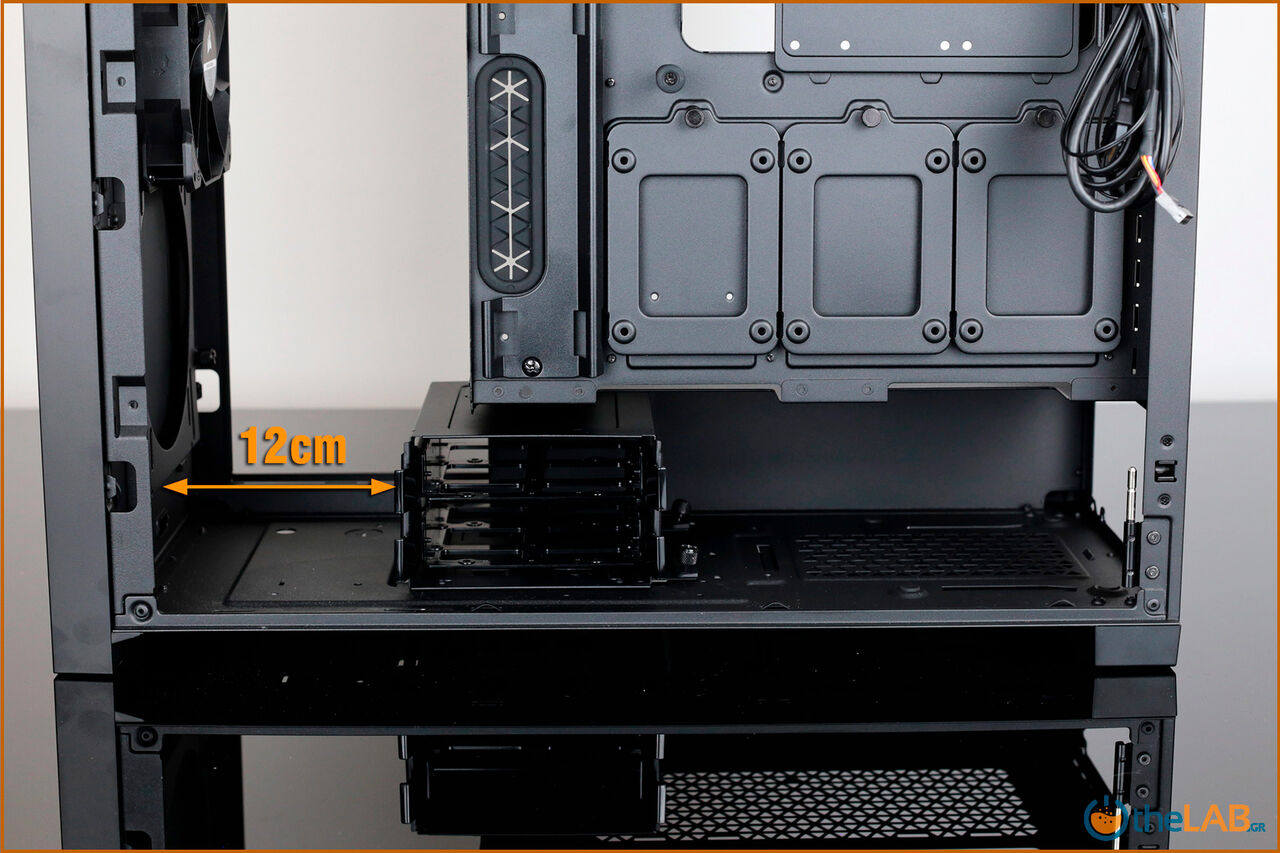 Corsair_icue_5000D__case_smart_exterior_interior_mid_tower_gaming_case_smart_review_image686.jpg