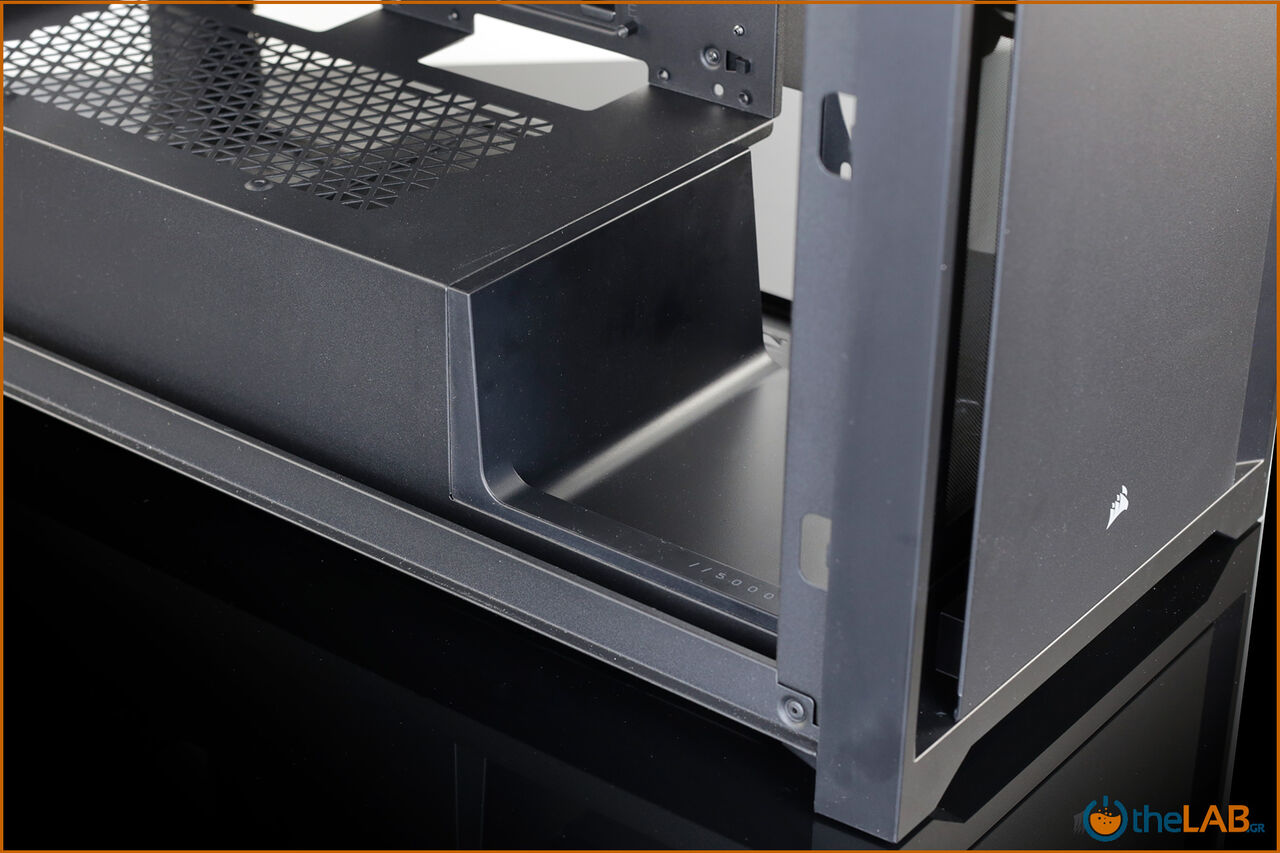 Corsair_icue_5000D__case_smart_exterior_interior_mid_tower_gaming_case_smart_review_image697.jpg