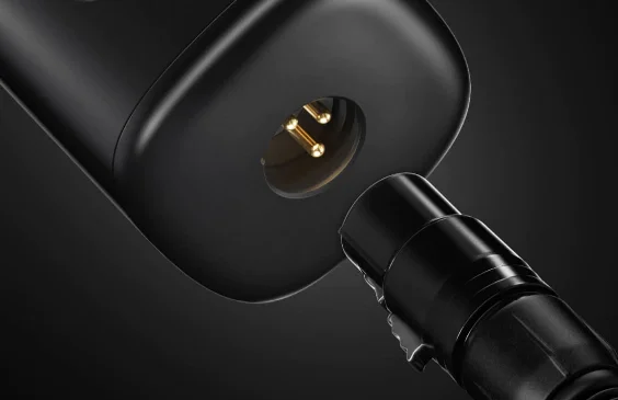xlr-microphone-cable-unplugged.webp