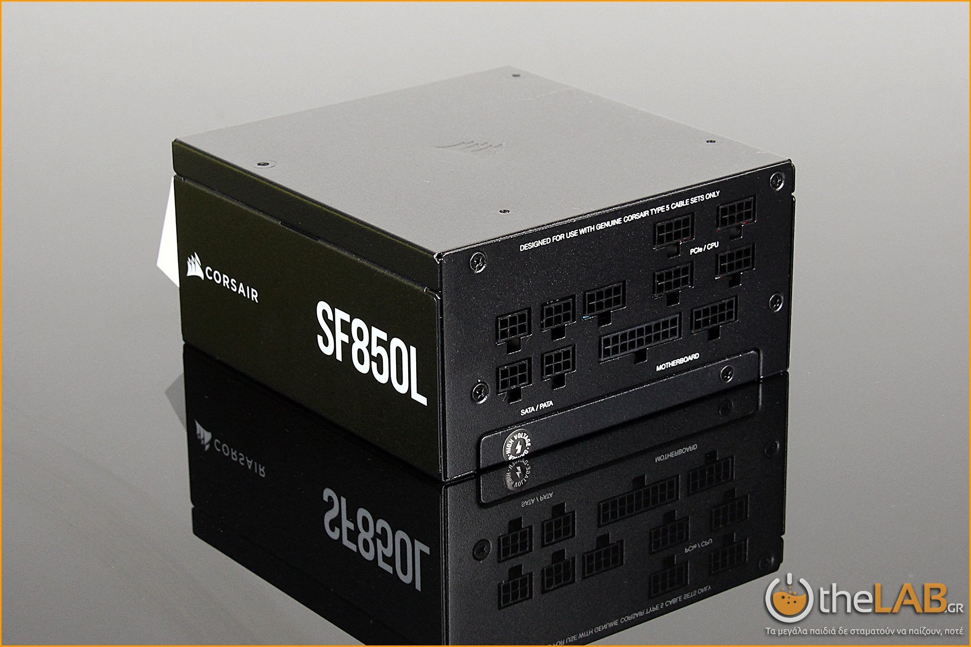 large.corsair_2000d_case_review_icue_mini_itx_exterior_interior_airflow_psu_sf850l_sfx_image007.jpg