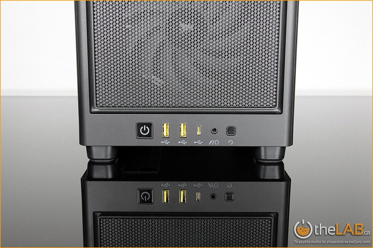 corsair_2000d_case_review_icue_mini_itx_exterior_packaging_airflow_image004.jpg