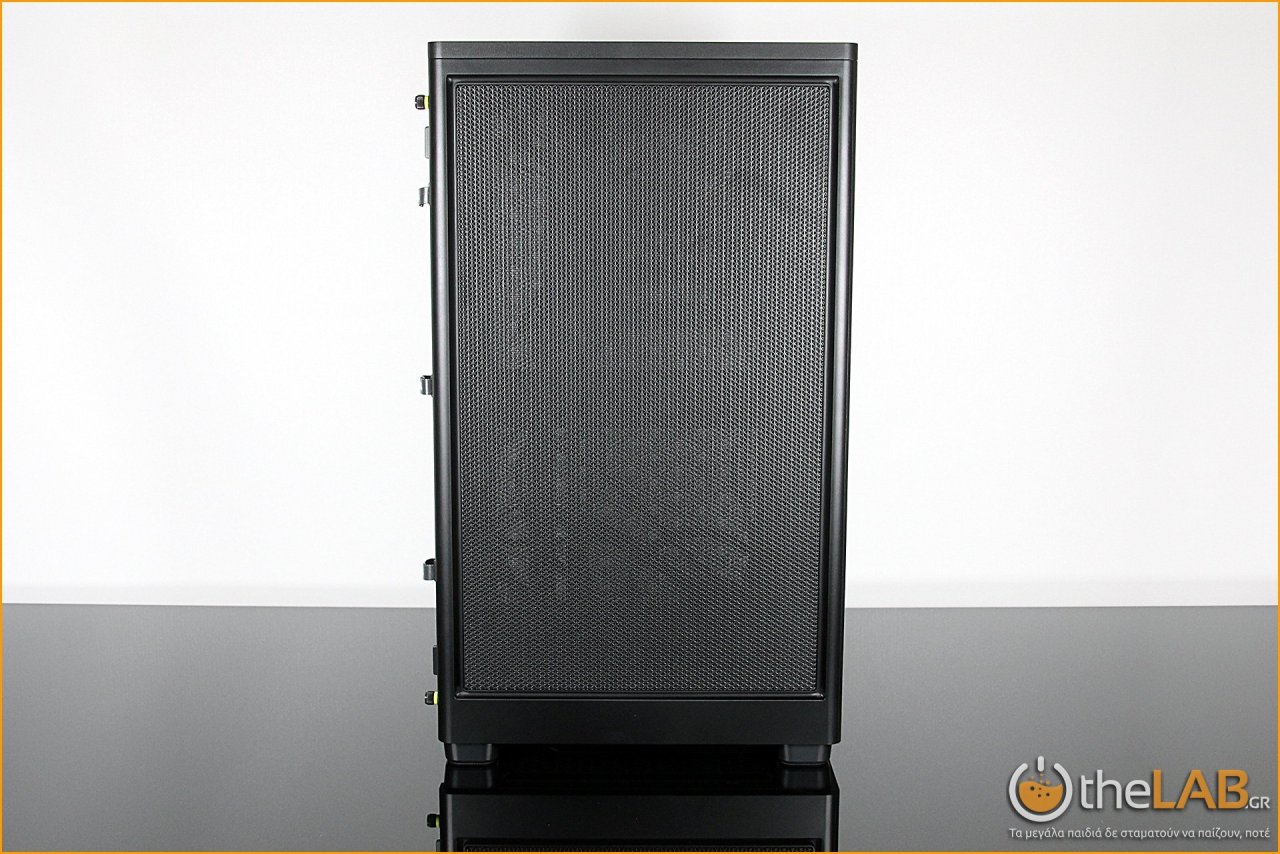 corsair_2000d_case_review_icue_mini_itx_exterior_packaging_airflow_image007.jpg