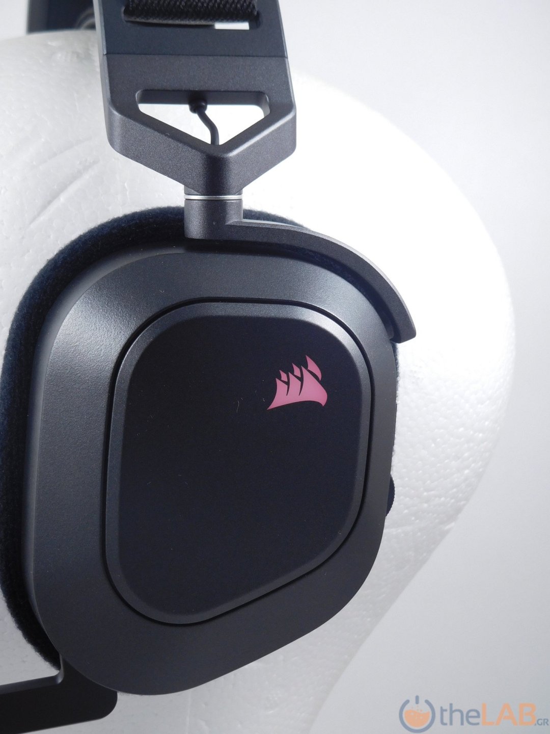 large.Corsair_HS80_Max_Wireless_Headset_