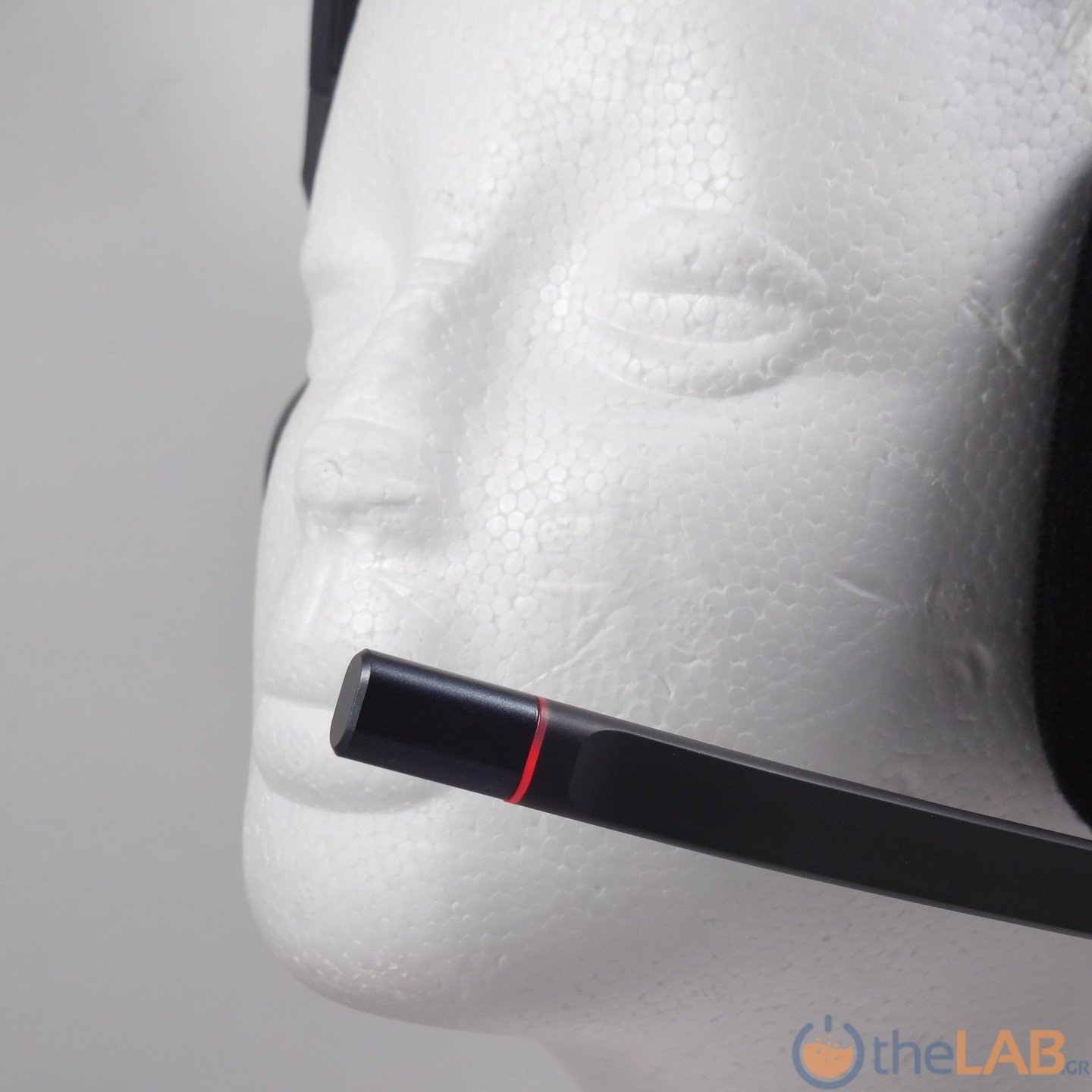 large.Corsair_HS80_Max_Wireless_Headset_