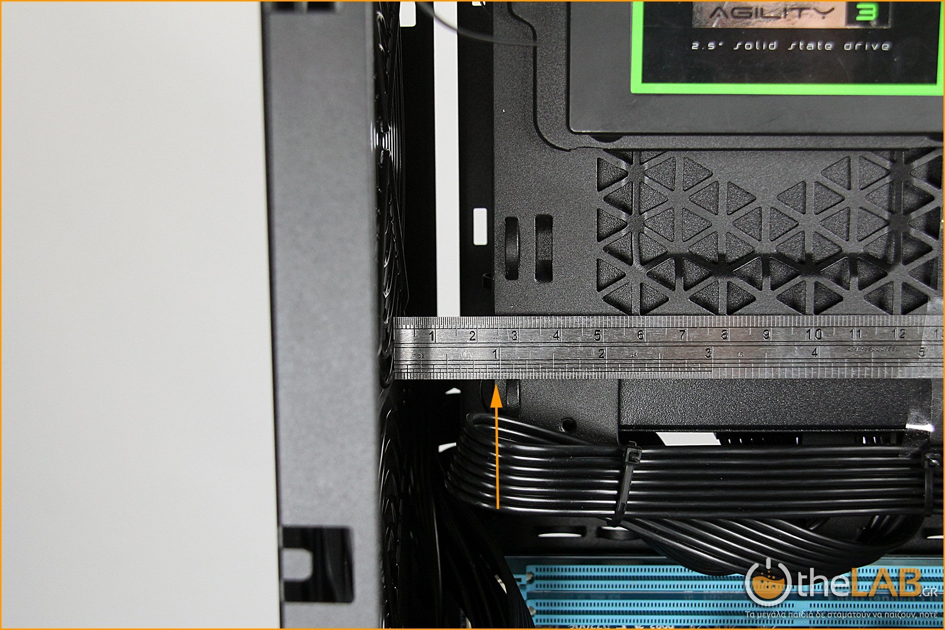 large.corsair_2000d_case_review_icue_mini_itx_exterior_interior_airflow_miniitx_installation_image004.jpg