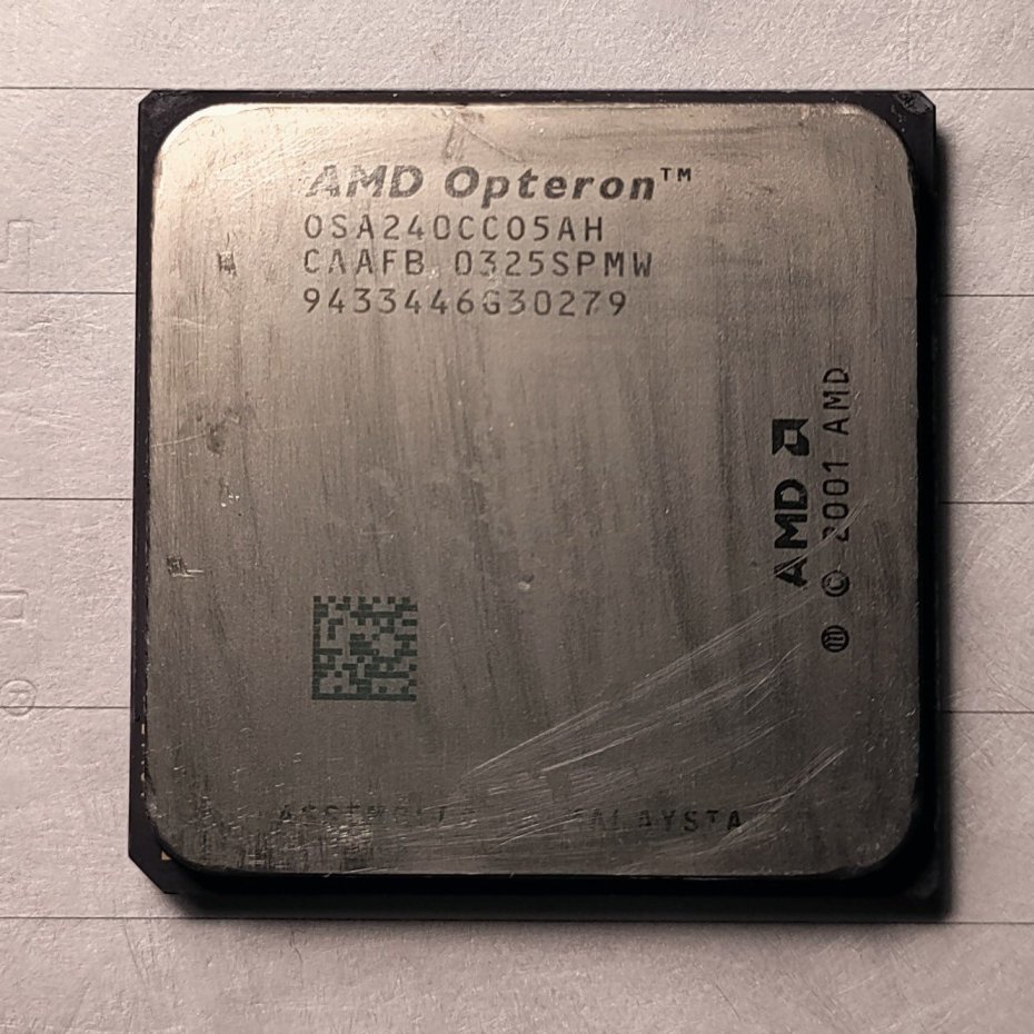 Opteron 240.jpg