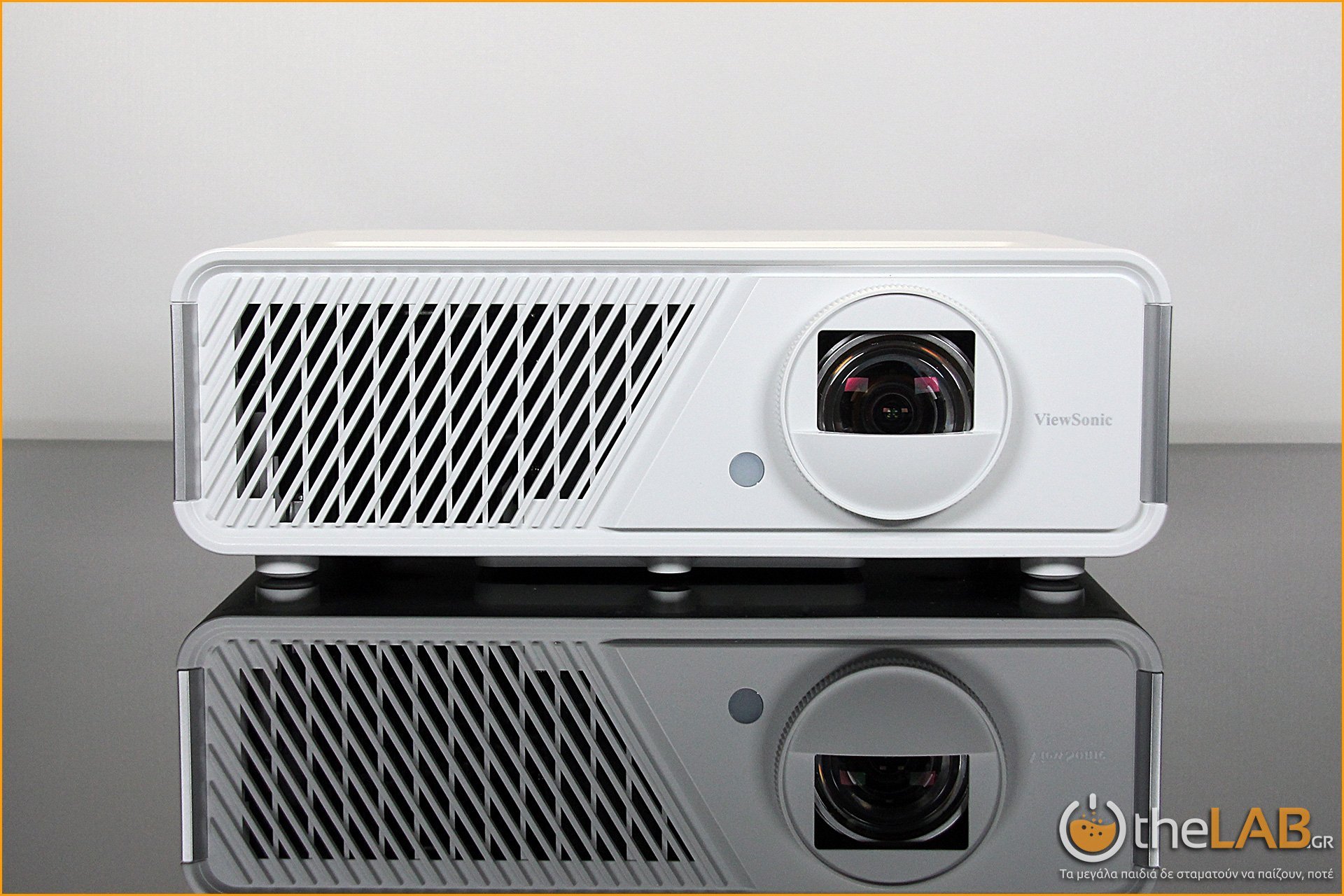 large.viewsonic_x2_projector_short_throw_compact_review_image007.jpg