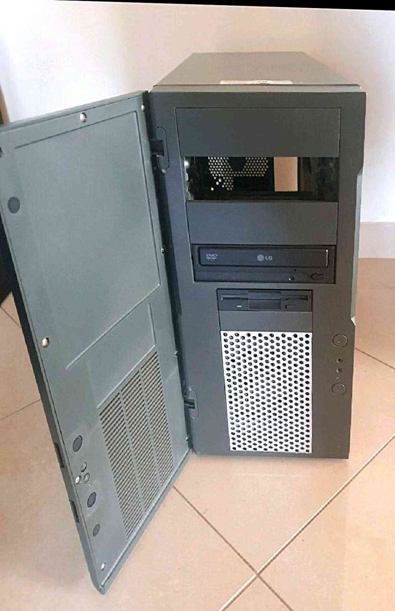 10_pc cases(9).jpg