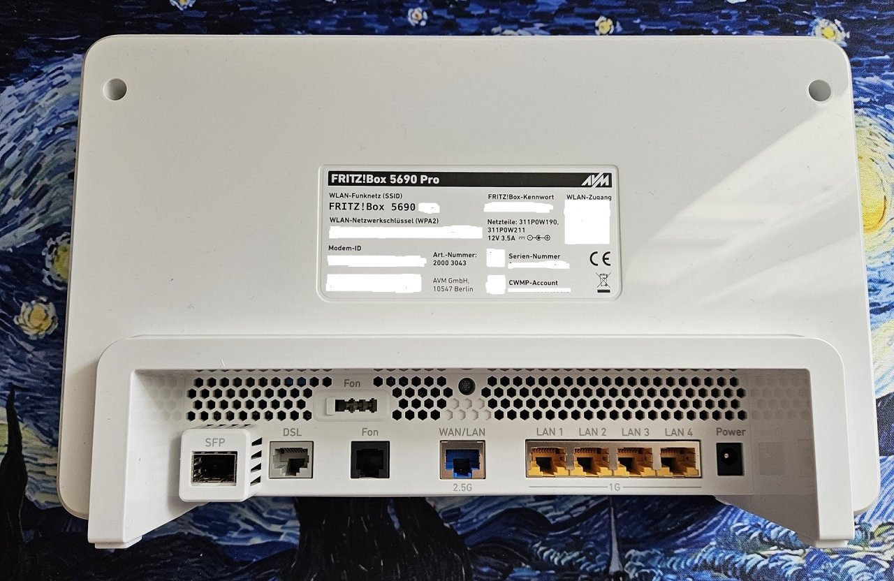 read side  router with ports.jpg