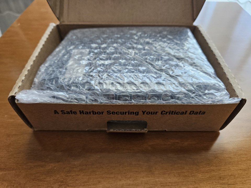 unbox1.jpg
