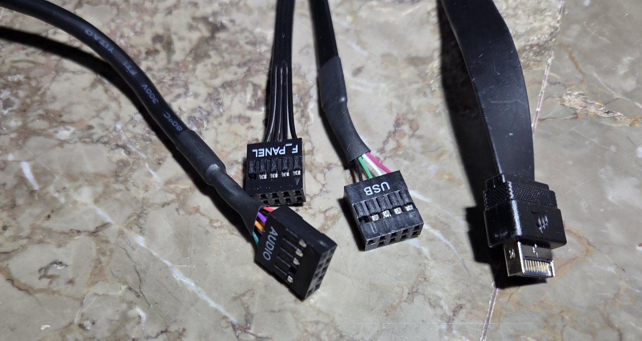 front connectors.jpg