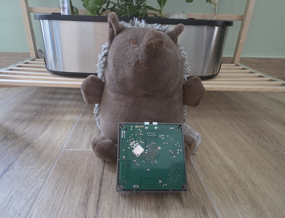 hardware1.jpg