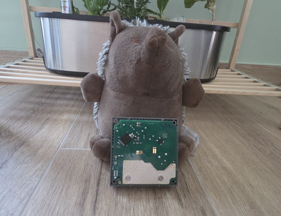 hardware2.jpg