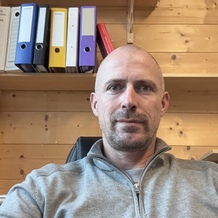 Tanguy Hetroy , Hypnose à Giez, France