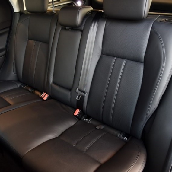 Land Rover Discovery Sport eZee fit covers With rear armrest Seat