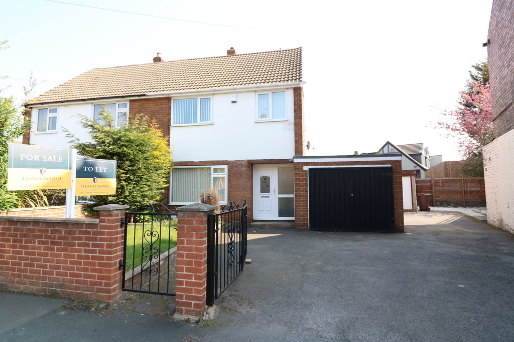 Lyndon Avenue, Garforth LS25 1DZ Thomlinsons