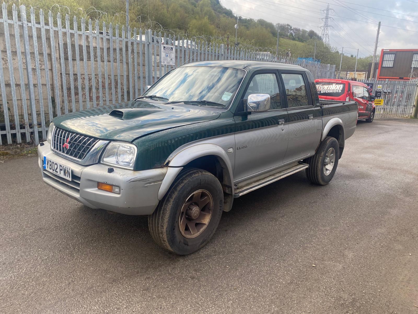 Mitsubishi l200 2002