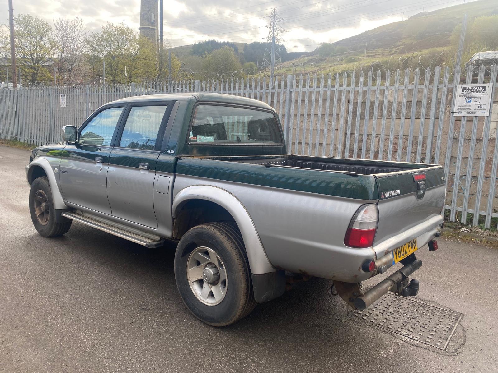 Mitsubishi l200 2002