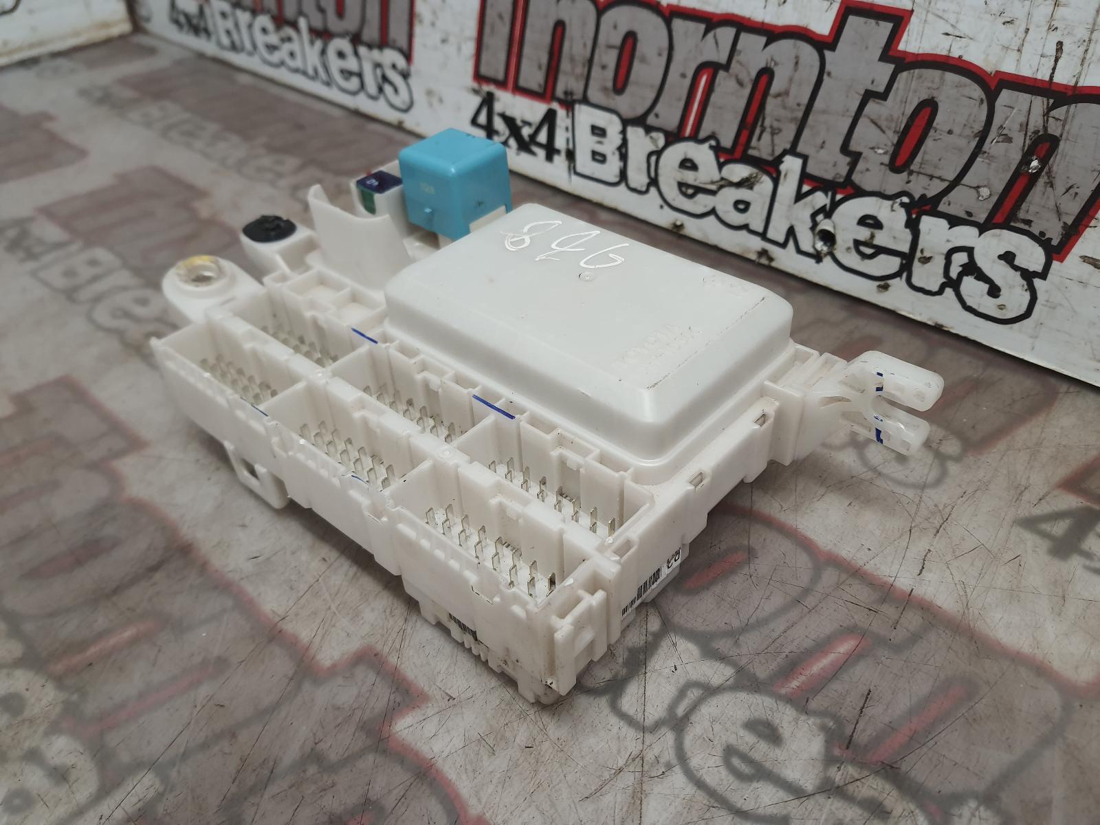 Fuse Box HILUX TOYOTA 2015