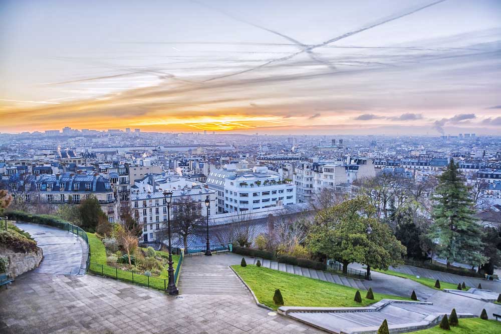 One of the most romantic things to do in Paris is going to Montmartre