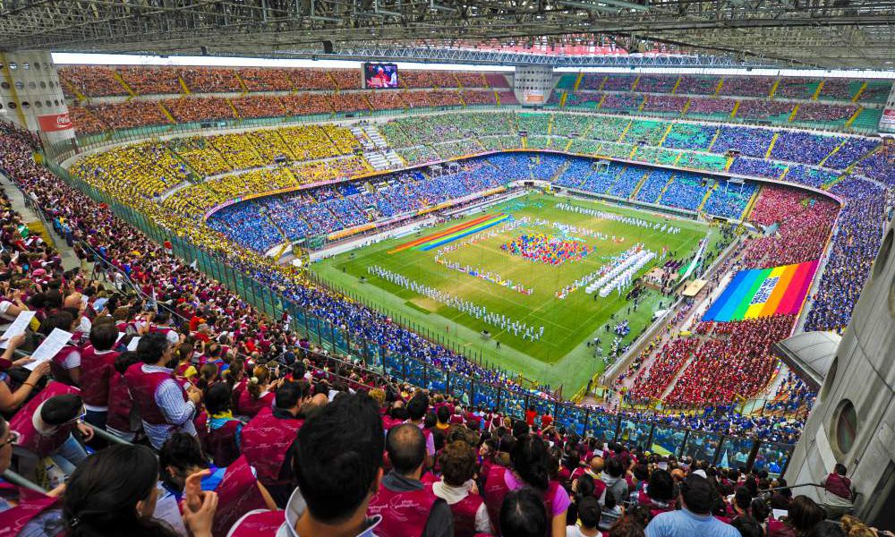 すべてのサッカーファンが訪れる必要のあるxnumxつのスタジアム Tiqets Com