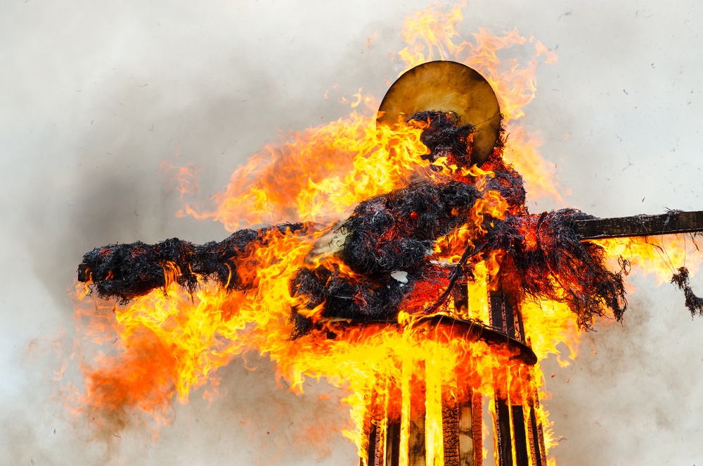 año viejo burning effigy in Columbia