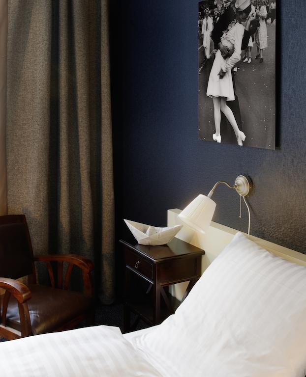 25hours Hotel By Levis Book 25hours Hotel By Levis With - 