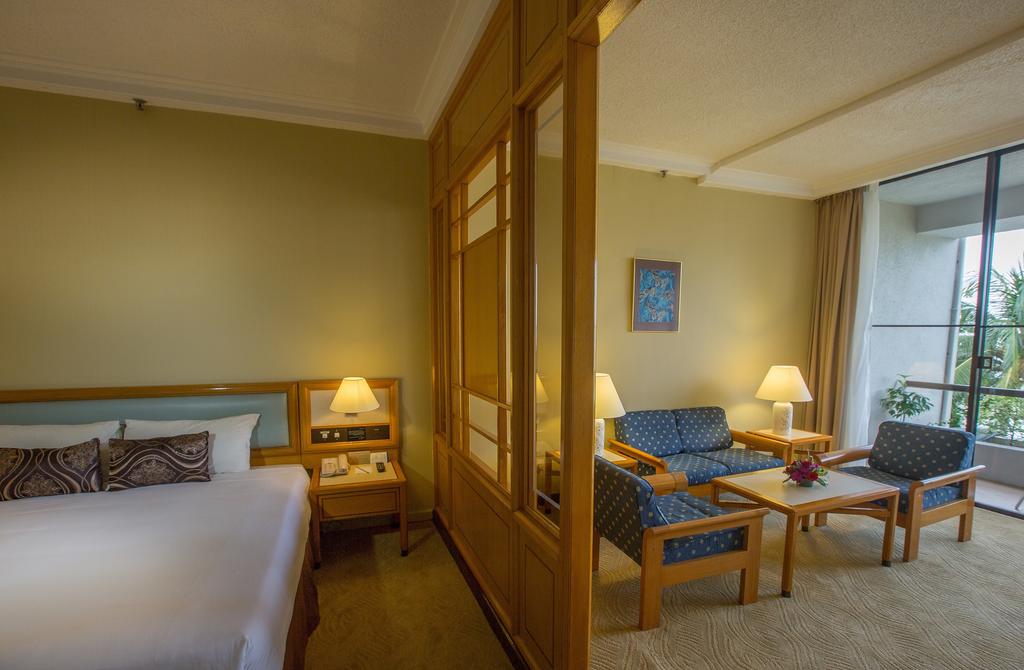 hotel berhantu di penang