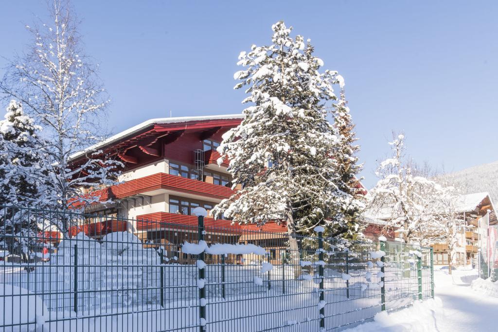 Book Haus Kirchgasser With Tajawal Book Now At Best Low Prices